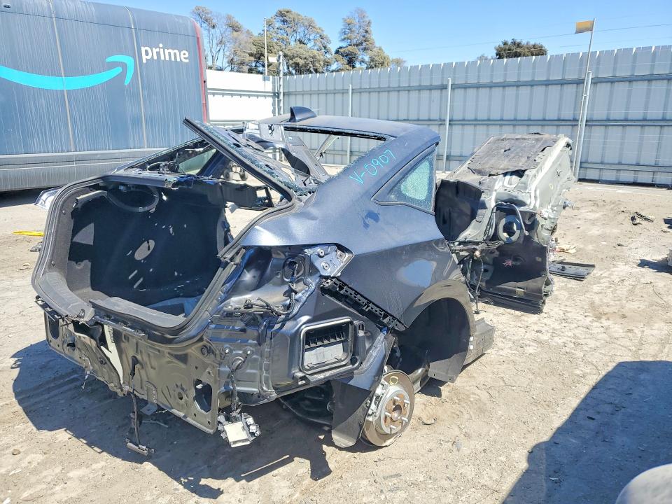 Photo 3 from auction – 2026 HONDA CIVIC with VIN 2HGFE4F83TH340907