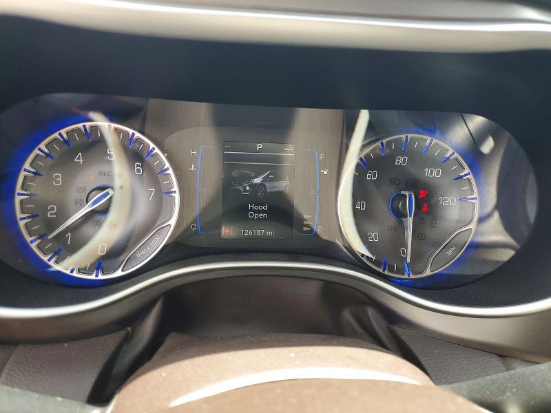 Photo 9 from auction – 2018 CHRYSLER PACIFICA with VIN 2C4RC1BGXJR142071