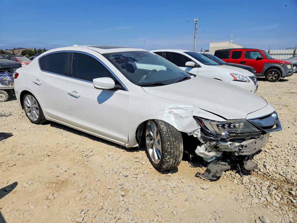 Photo 4 from auction – 2018 ACURA ILX with VIN 19UDE2F76JA001203