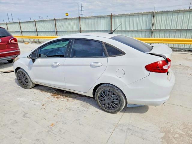 Photo 2 from auction – 2011 FORD FIESTA with VIN 3FADP4BJ7BM108406
