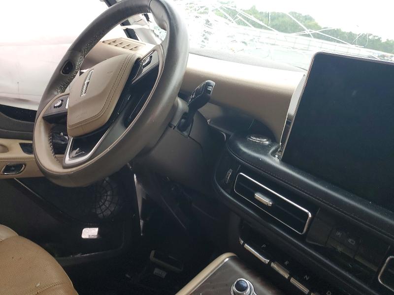Photo 9 from auction – 2021 LINCOLN AVIATOR with VIN 5LM5J7WC0MGL04030