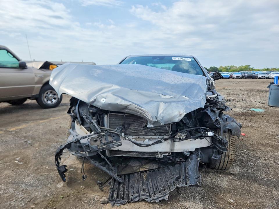 Photo 5 from auction – 2012 MERCEDES-BENZ E with VIN WDDHF8JB7CA613043