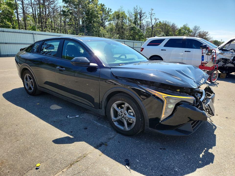 Foto 4 de la subasta – 2025 KIA K4 con VIN 3KPFT4DE4SE101714