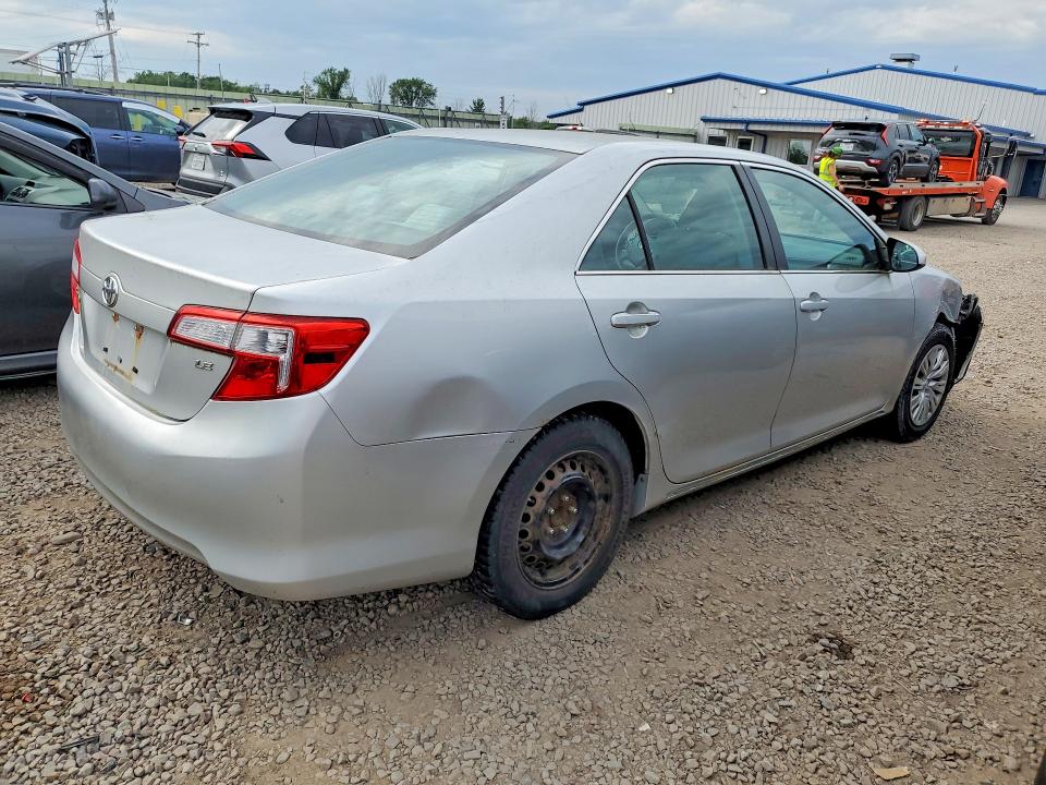 Photo 3 from auction – 2012 TOYOTA CAMRY with VIN 4T1BF1FK5CU055610