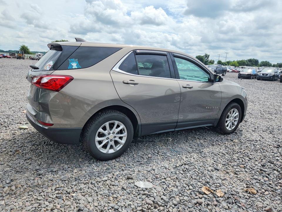 Photo 3 from auction – 2018 CHEVROLET EQUINOX with VIN 3GNAXJEV5JL115005