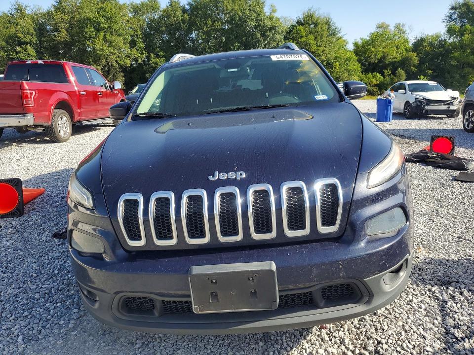 Photo 5 from auction – 2016 JEEP CHEROKEE with VIN 1C4PJLCB4GW284315
