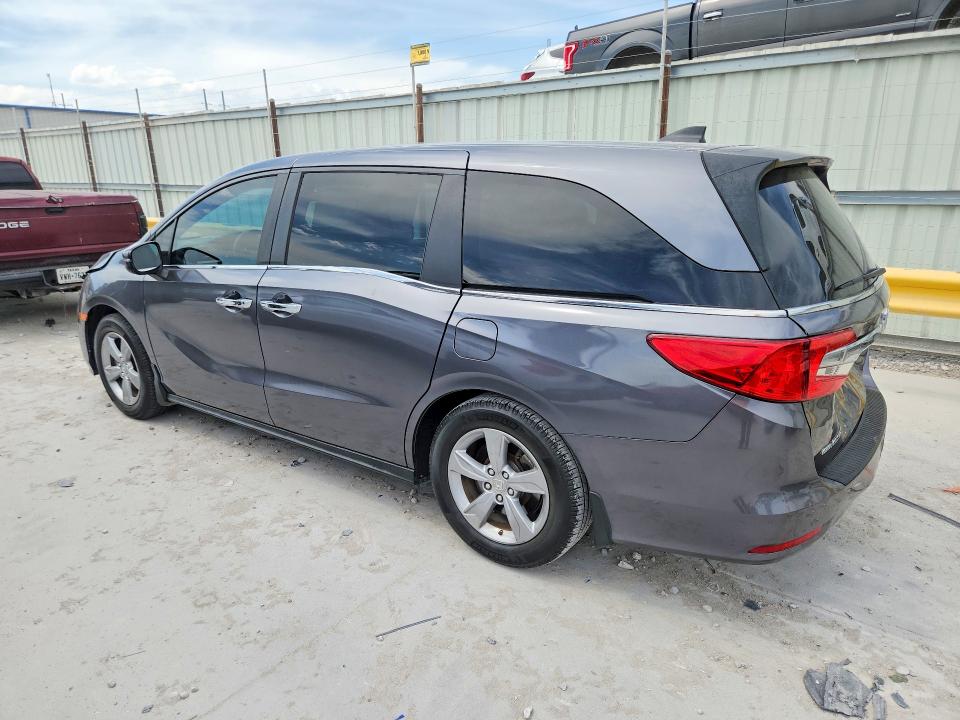Photo 2 from auction – 2018 HONDA ODYSSEY with VIN 5FNRL6H50JB033178
