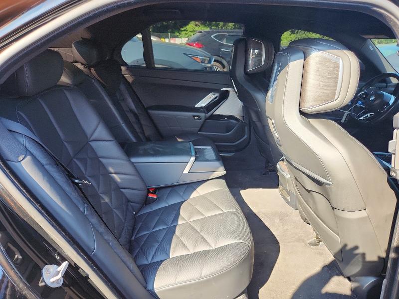 Zdjęcie 10 z aukcji – 2024 BMW 740 z VIN WBA33EH08RCP83356