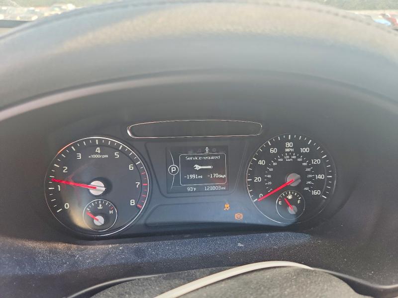 Photo 9 from auction – 2017 KIA SORENTO with VIN 5XYPG4A36HG329446