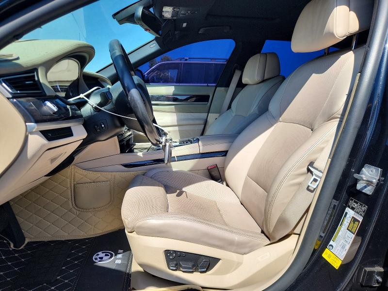 Photo 7 from auction – 2011 BMW 750 with VIN WBAKB8C55BCY65473