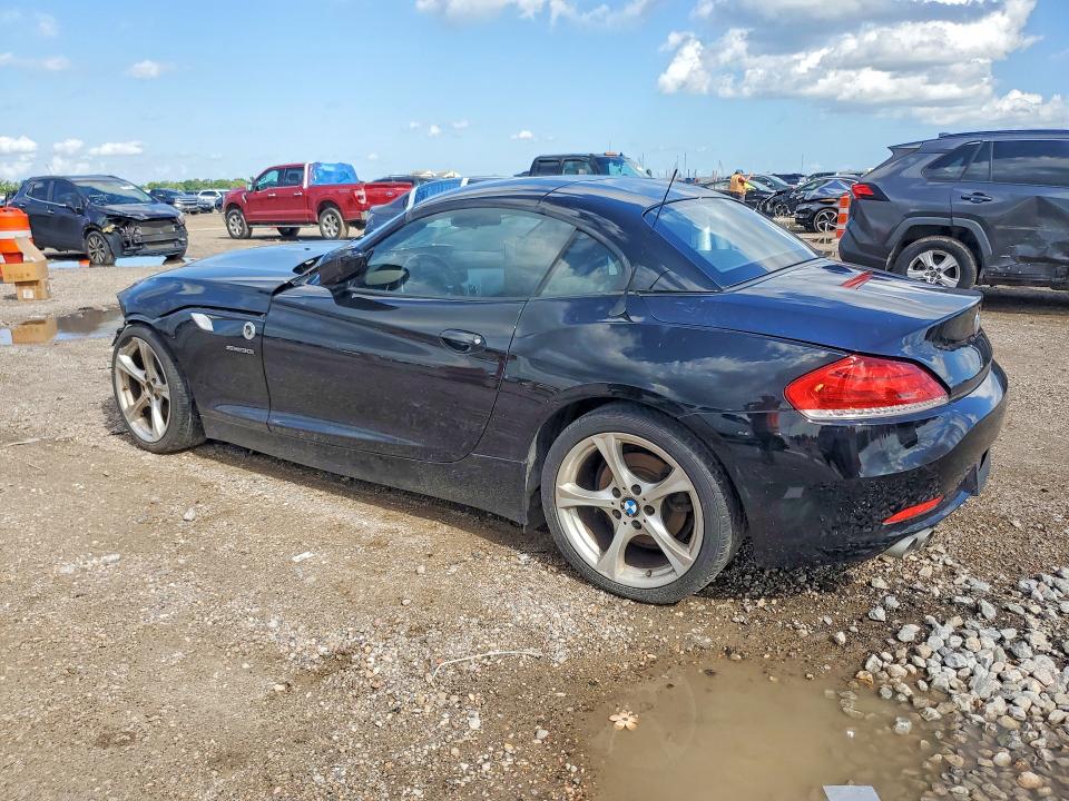 صورة رقم 2 من المزاد - 2011 BMW Z4 مع VIN WBALM5C55BE495711