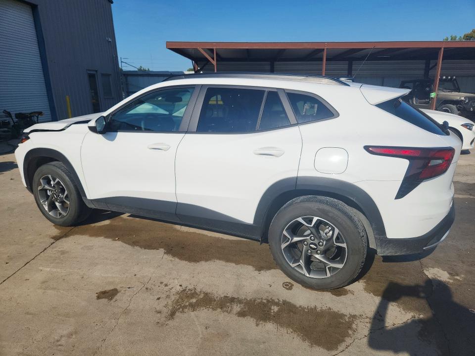 Photo 2 from auction – 2026 CHEVROLET TRAX with VIN KL77LHEP1TC127138