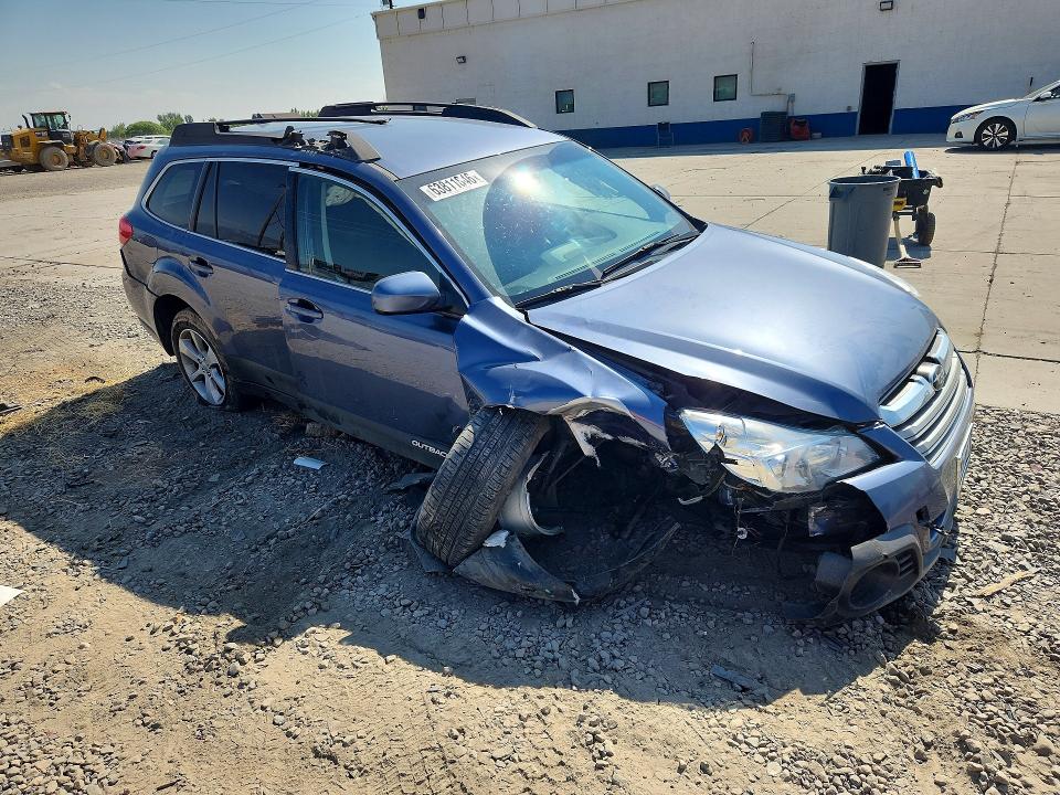 Photo 4 from auction – 2014 SUBARU OUTBACK with VIN 4S4BRBCC4E3290020