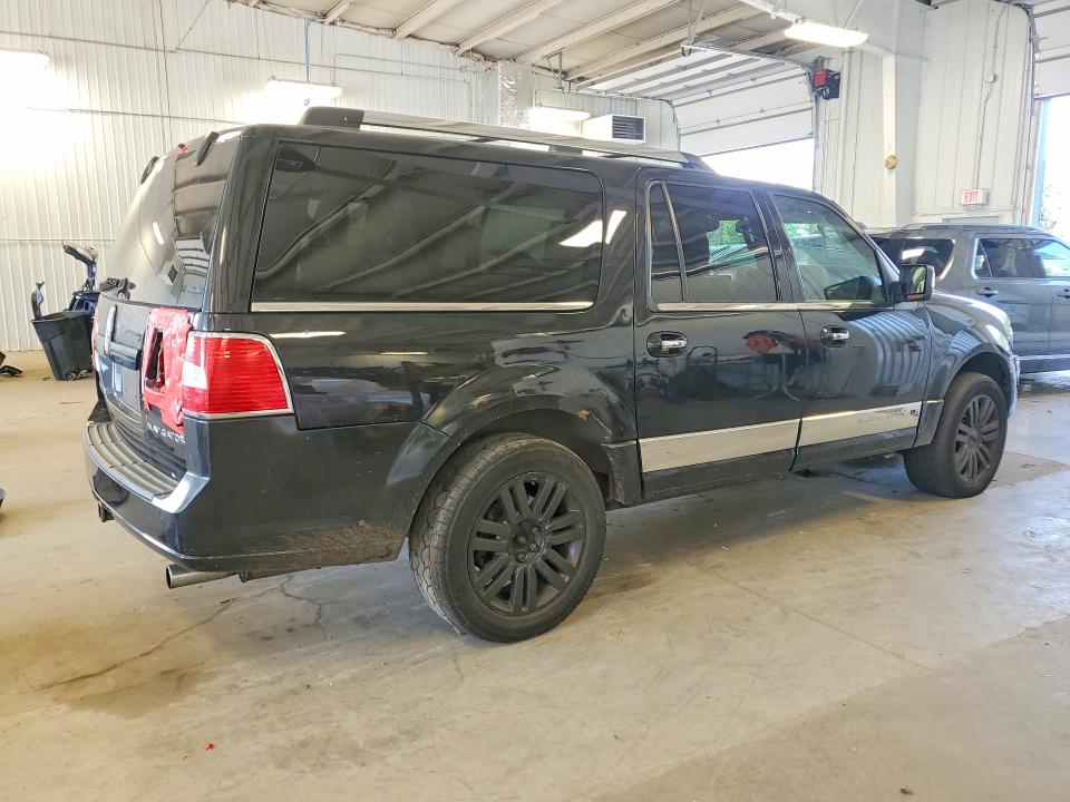 Photo 3 from auction – 2011 LINCOLN NAVIGATOR with VIN 5LMJJ3J55BEJ00851