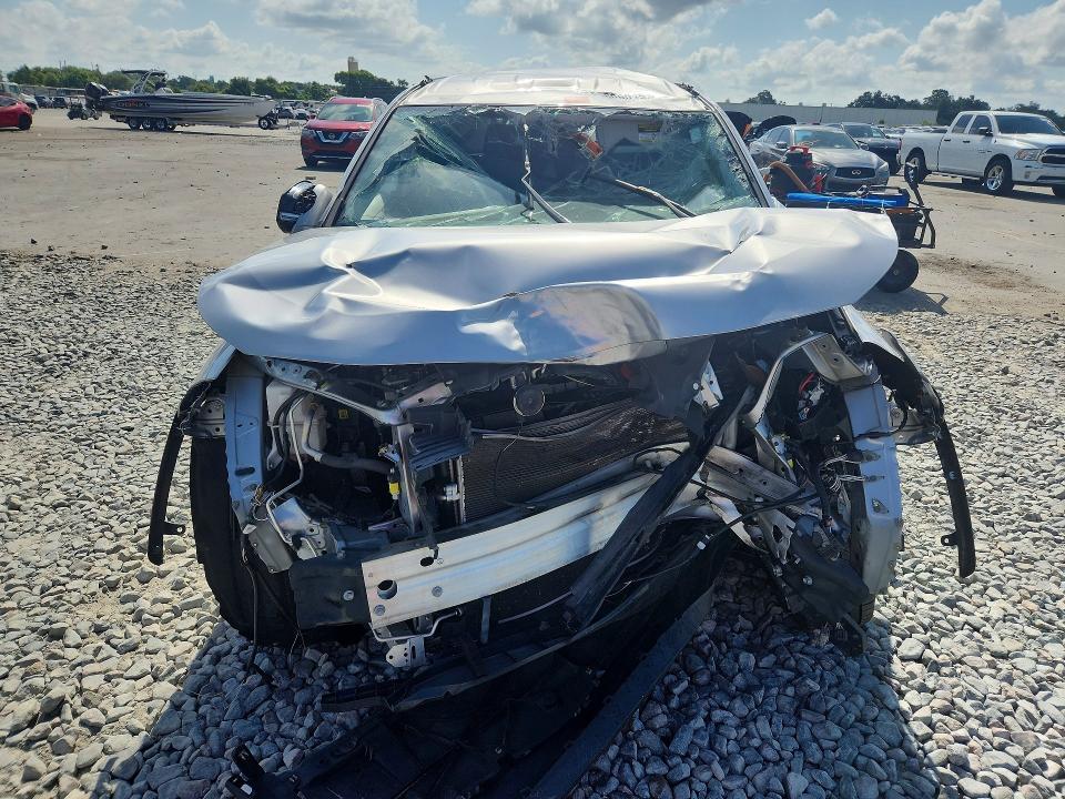 Photo 5 from auction – 2021 TOYOTA RAV4 with VIN 2T3W1RFV2MC164366