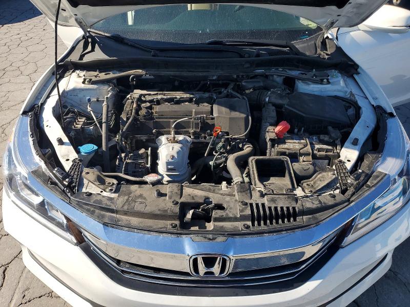 Photo 11 from auction – 2017 HONDA ACCORD with VIN 1HGCR2F87HA012746