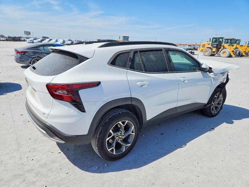 Photo 3 from auction – 2025 CHEVROLET TRAX with VIN KL77LHEP6SC141874