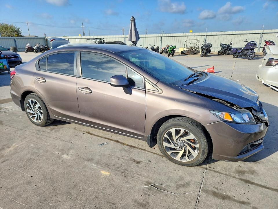 Photo 4 from auction – 2013 HONDA CIVIC with VIN 2HGFB2F50DH543516