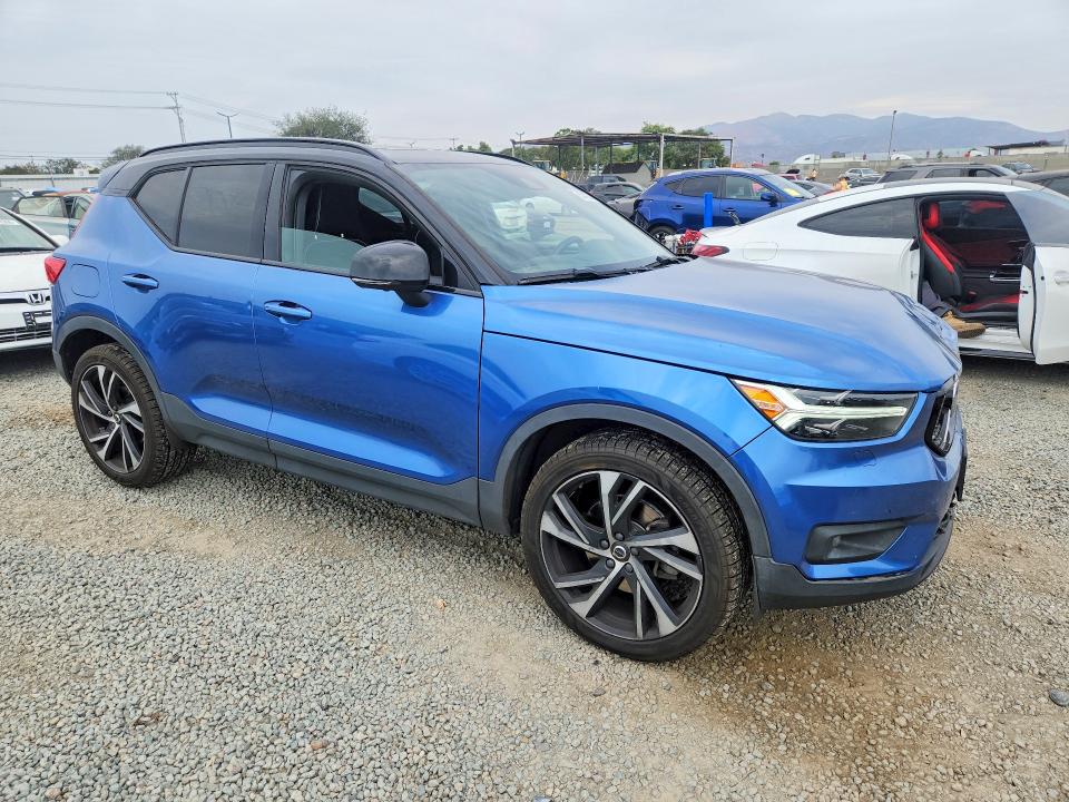 Photo 4 from auction – 2020 VOLVO XC40 with VIN YV4AC2HM7L2314202