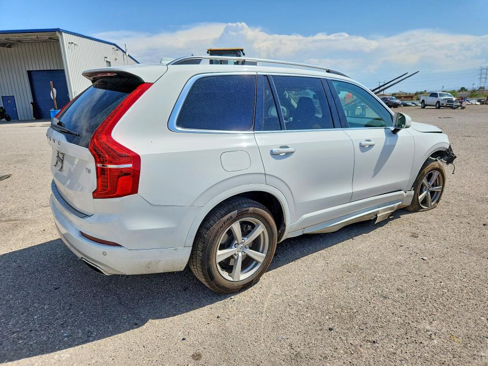 Photo 3 from auction – 2017 VOLVO XC90 with VIN YV4102KK1H1109732