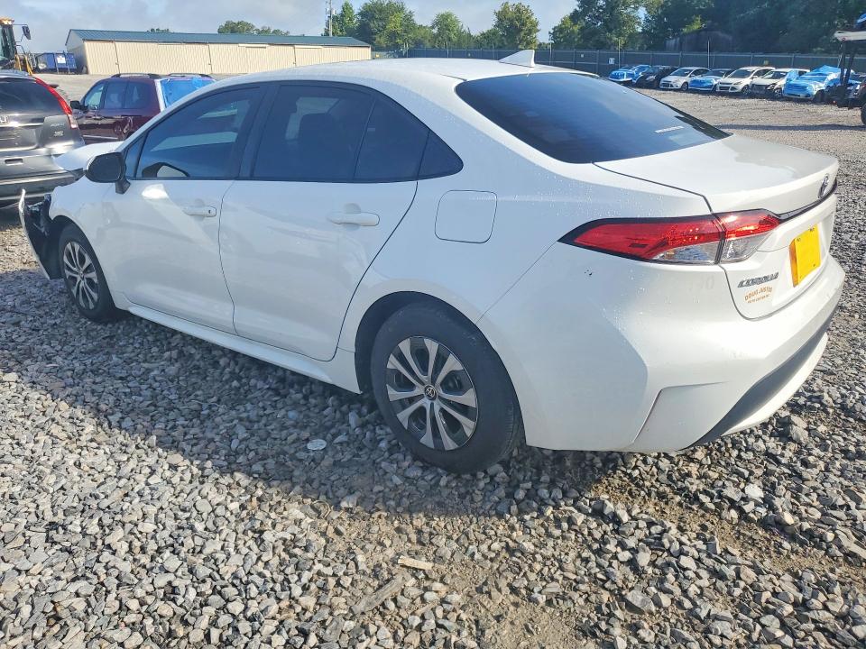 Фото 2 с аукциона – 2022 TOYOTA COROLLA с VIN JTDEAMDE4NJ052913
