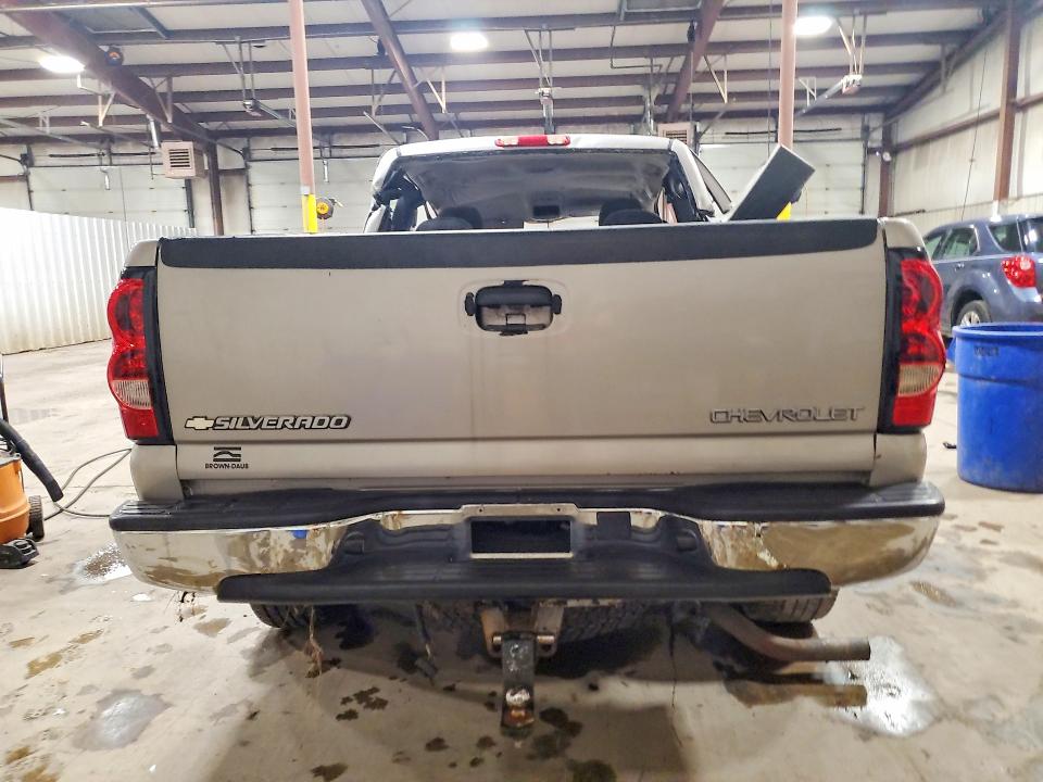 Photo 6 from auction – 2005 CHEVROLET SILVERADO with VIN 1GCEK19Z85Z209013