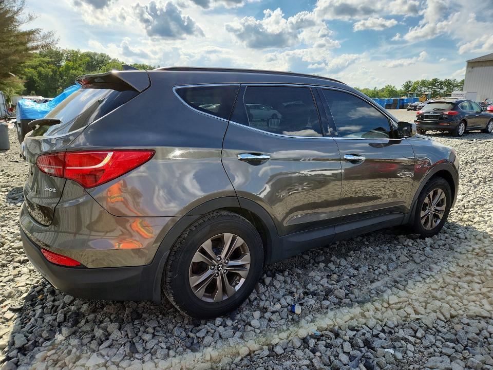 Photo 3 from auction – 2014 HYUNDAI SANTA FE SPORT with VIN 5XYZU3LB8EG143922