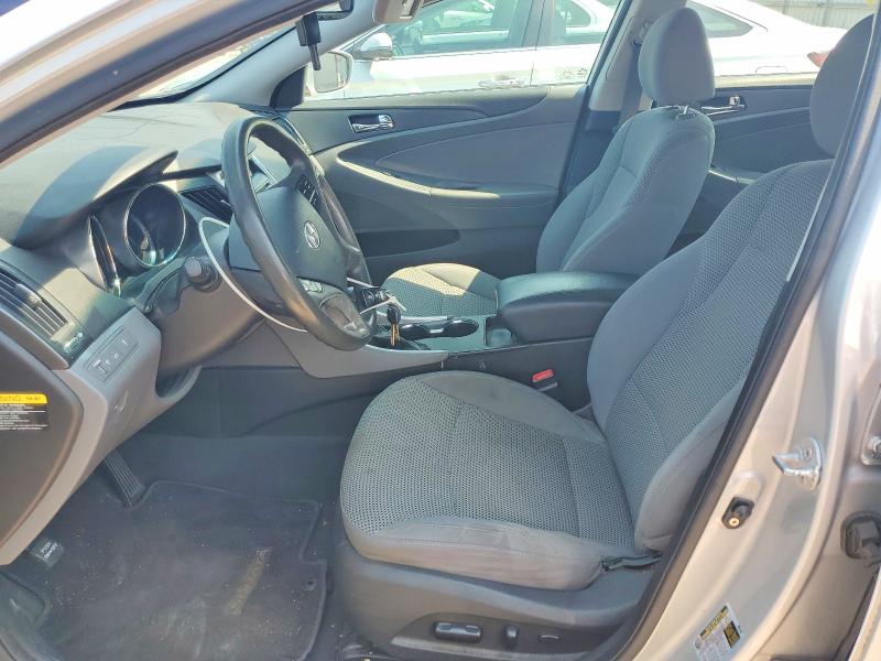 Photo 7 from auction – 2011 HYUNDAI SONATA with VIN 5NPEB4AC2BH263063