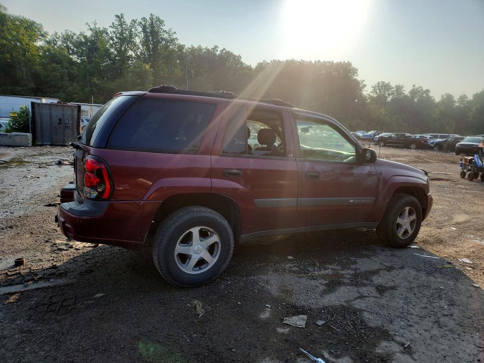 Photo 3 from auction – 2004 CHEVROLET TRAILBLAZER with VIN 1GNDT13S942384924