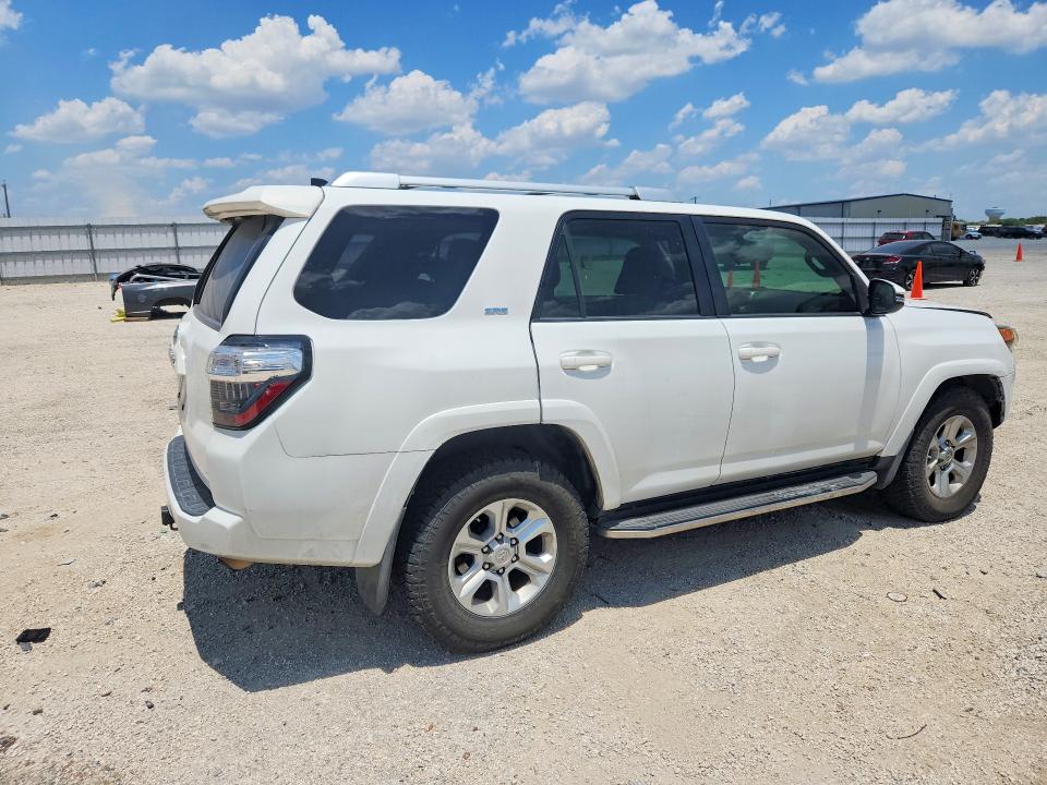 Photo 3 from auction – 2017 TOYOTA 4RUNNER with VIN JTEZU5JR5H5155885
