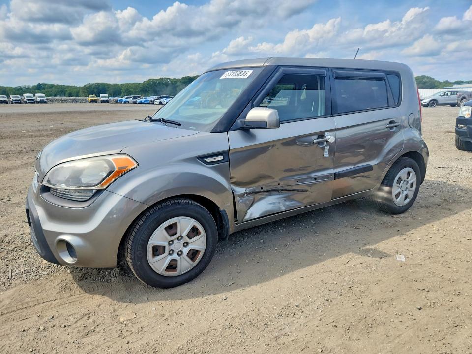 KIA SOUL 2013 con VIN KNDJT2A58D7525371 - Foto de la subasta