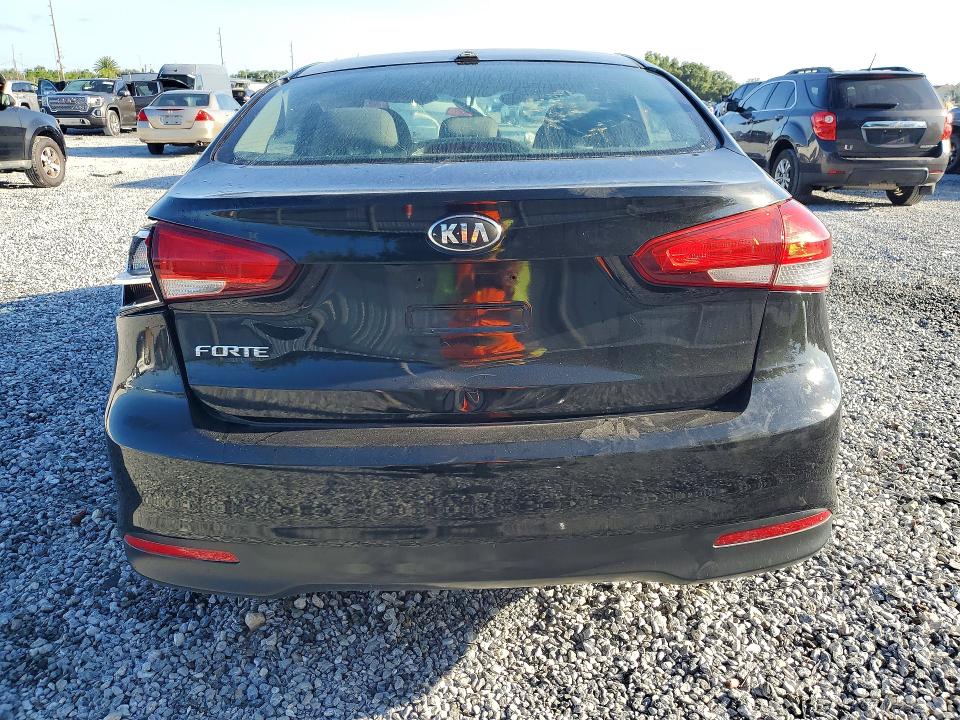 Photo 6 from auction – 2017 KIA FORTE with VIN 3KPFK4A7XHE013722