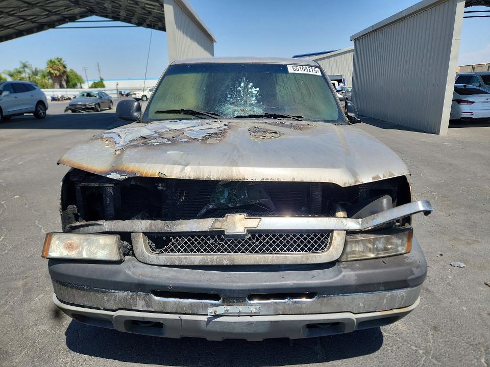 Photo 5 from auction – 2003 CHEVROLET SILVERADO with VIN 2GCEC19V431114710