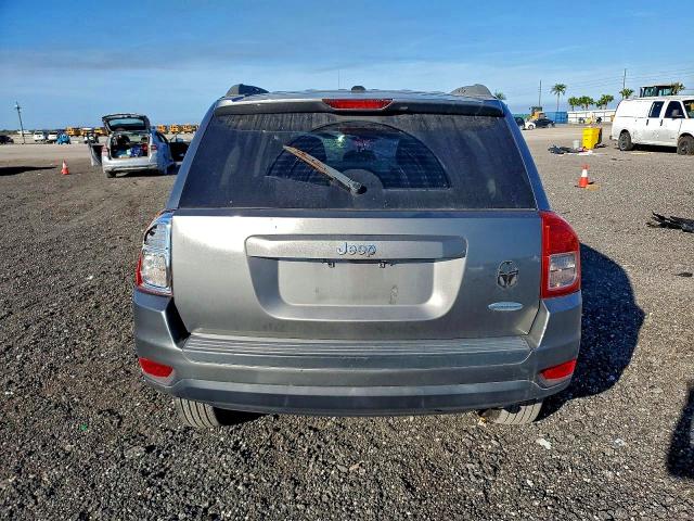 Photo 6 from auction – 2012 JEEP COMPASS with VIN 1C4NJCEBXCD634167