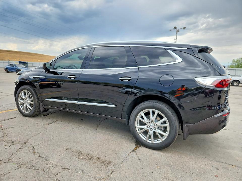 Photo 2 from auction – 2024 BUICK ENCLAVE with VIN 5GAEVBKW5RJ137836