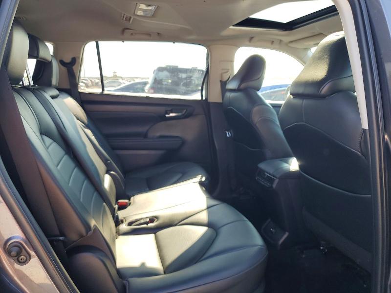 Photo 11 from auction – 2021 TOYOTA HIGHLANDER with VIN 5TDGZRAH0MS051322