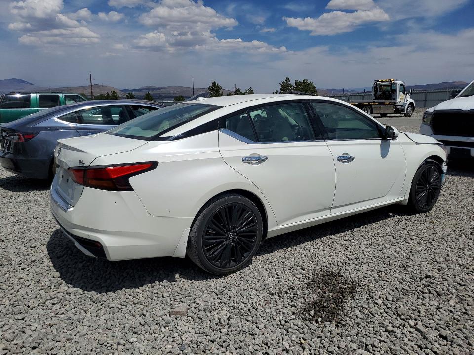 Photo 3 from auction – 2023 NISSAN ALTIMA with VIN 1N4BL4EV1PN320412