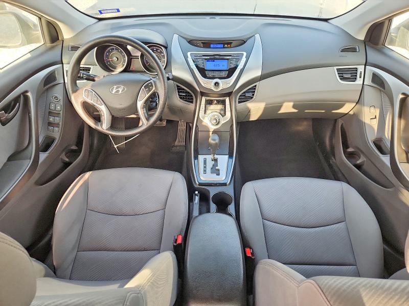 Photo 8 from auction – 2011 HYUNDAI ELANTRA with VIN KMHDH4AE8BU131812