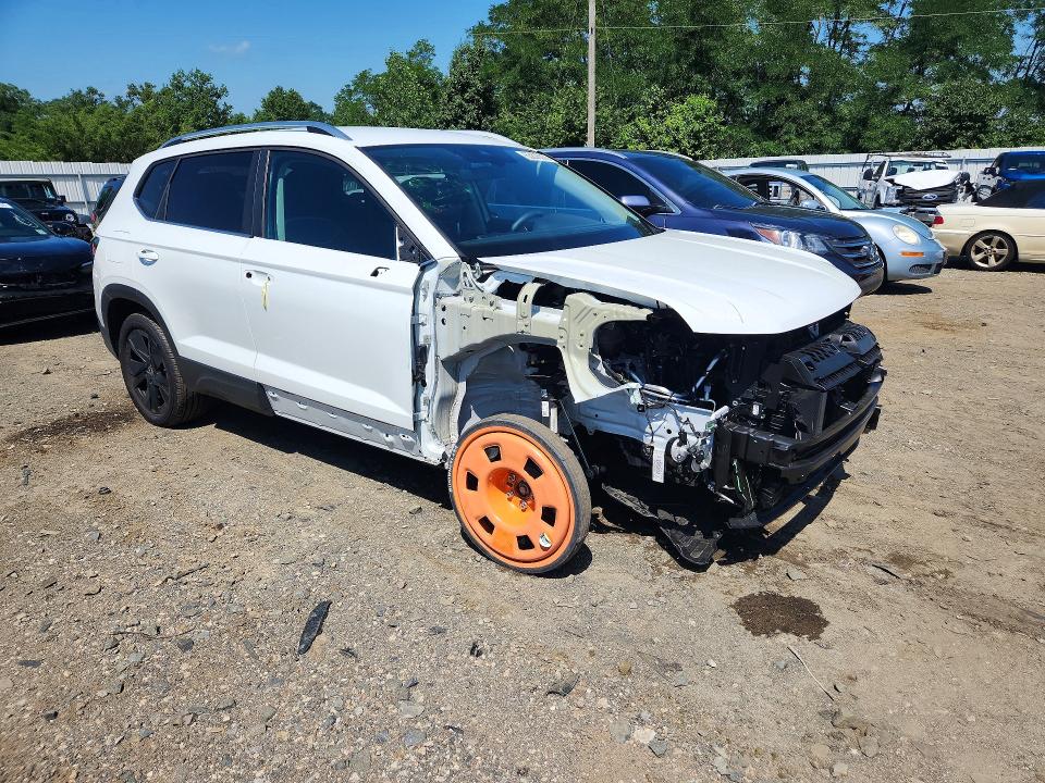 Photo 4 from auction – 2026 VOLKSWAGEN TAOS with VIN 3VVSC7B25TM001140