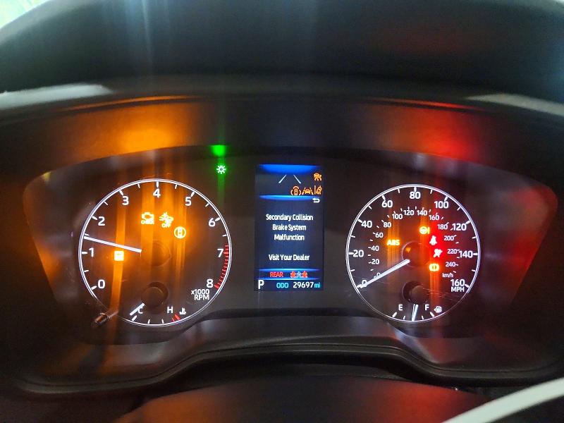 Photo 9 from auction – 2025 TOYOTA COROLLA with VIN 5YFB4MDE2SP310556