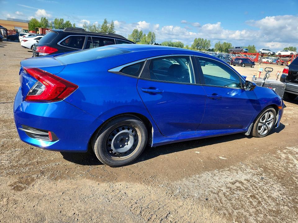 Photo 3 from auction – 2018 HONDA CIVIC with VIN 2HGFC2F5XJH012235