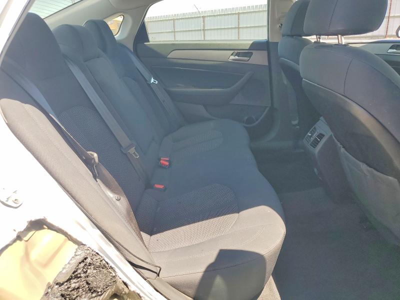 Photo 10 from auction – 2019 HYUNDAI SONATA with VIN 5NPE34AF7KH757653