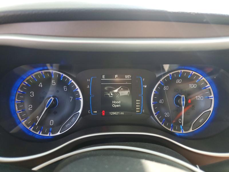 Photo 9 from auction – 2017 CHRYSLER PACIFICA with VIN 2C4RC1BG5HR572455