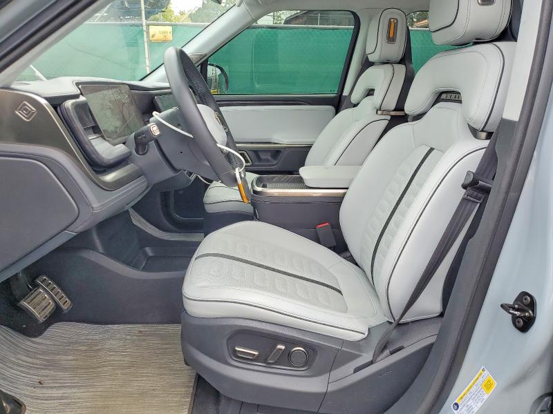 Photo 7 from auction – 2023 RIVIAN R1S with VIN 7PDSGABA0PN024532