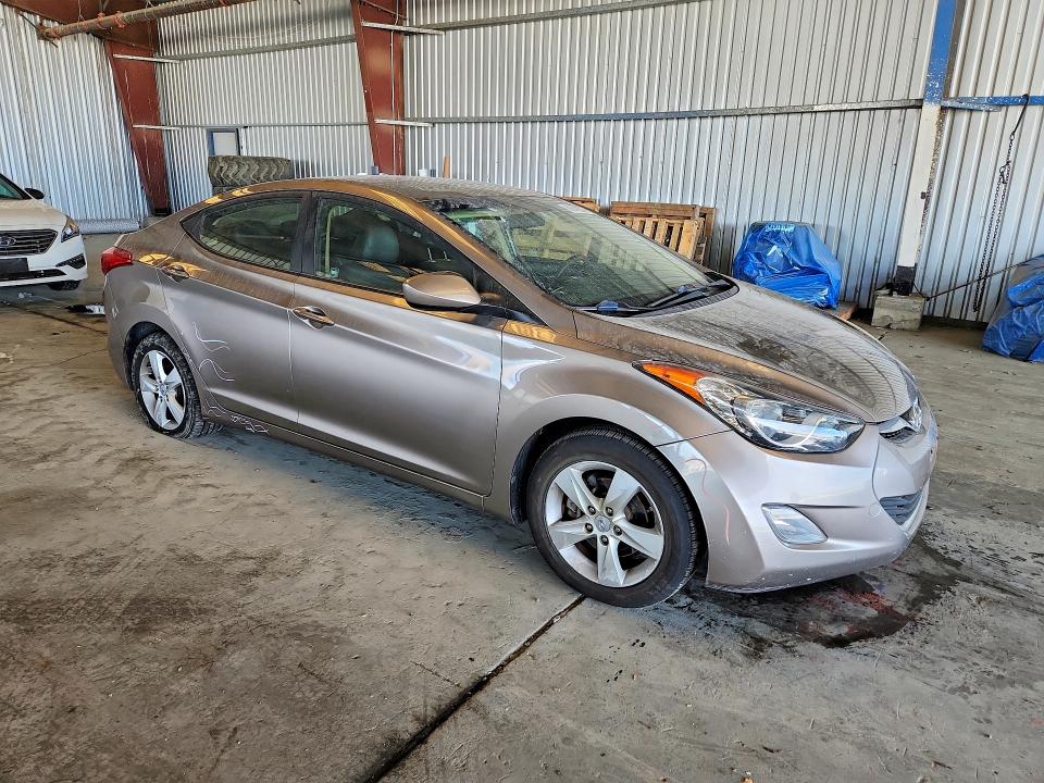 Photo 4 from auction – 2012 HYUNDAI ELANTRA with VIN 5NPDH4AE4CH071592