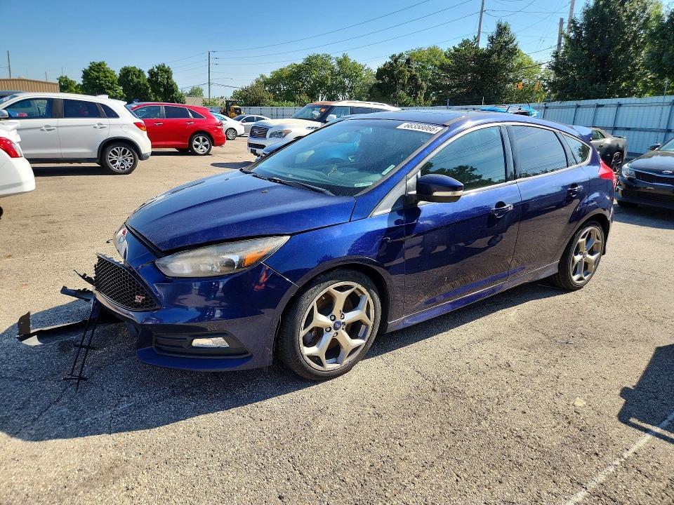 FORD FOCUS 2016 with VIN 1FADP3L99GL245922 - Photo from auction