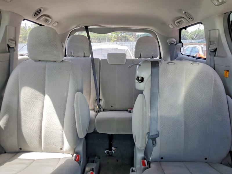 Photo 10 from auction – 2013 TOYOTA SIENNA with VIN 5TDKK3DC2DS317788