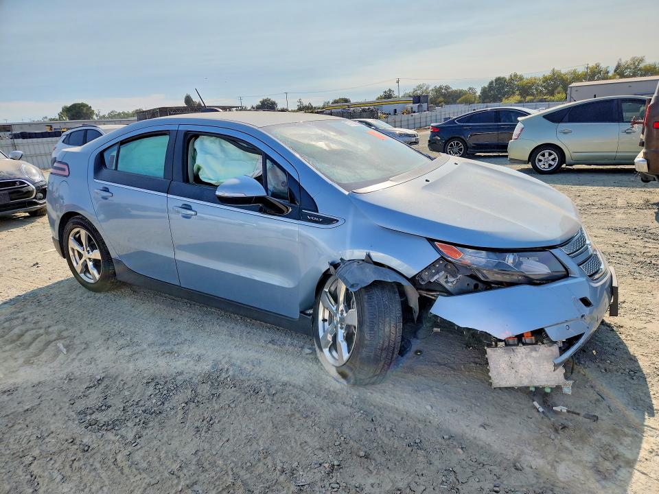 Photo 4 from auction – 2015 CHEVROLET VOLT with VIN 1G1RD6E48FU130192
