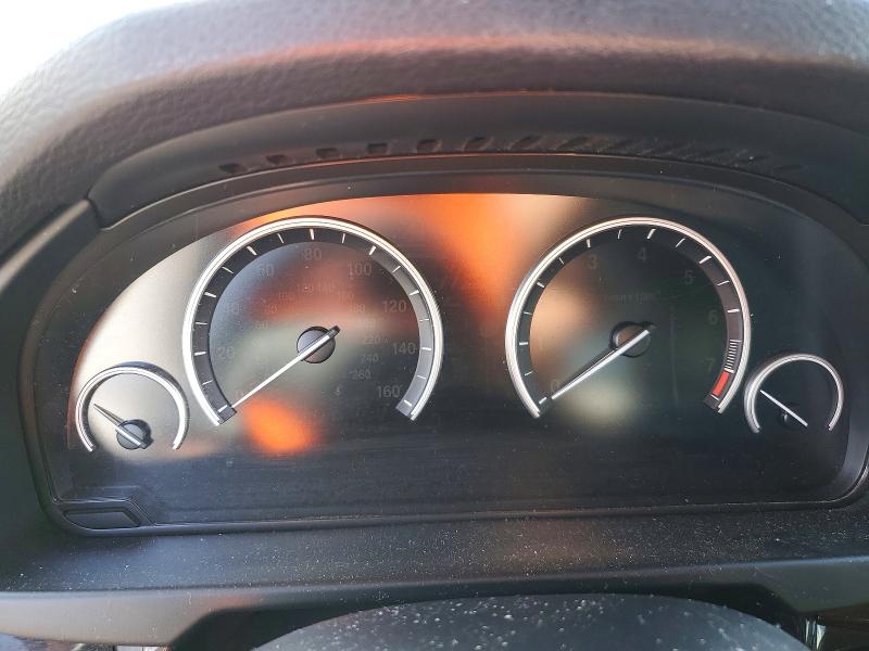 Снимка 9 от търг – 2015 BMW X5 с VIN 5UXKR0C51F0K58105