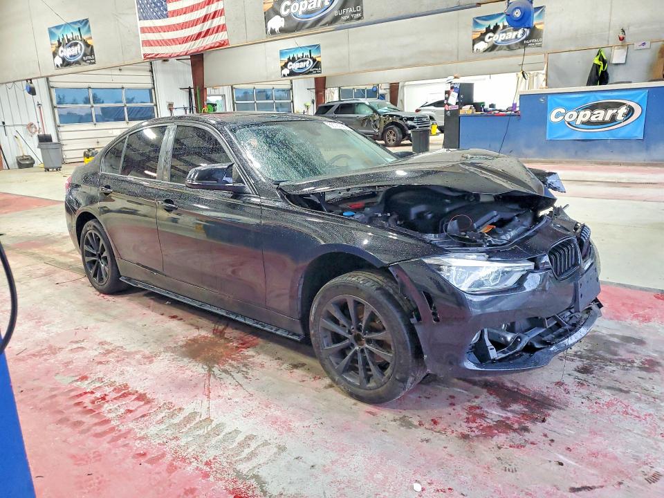 Photo 4 from auction – 2018 BMW 320 with VIN WBA8E5G53JNU46888